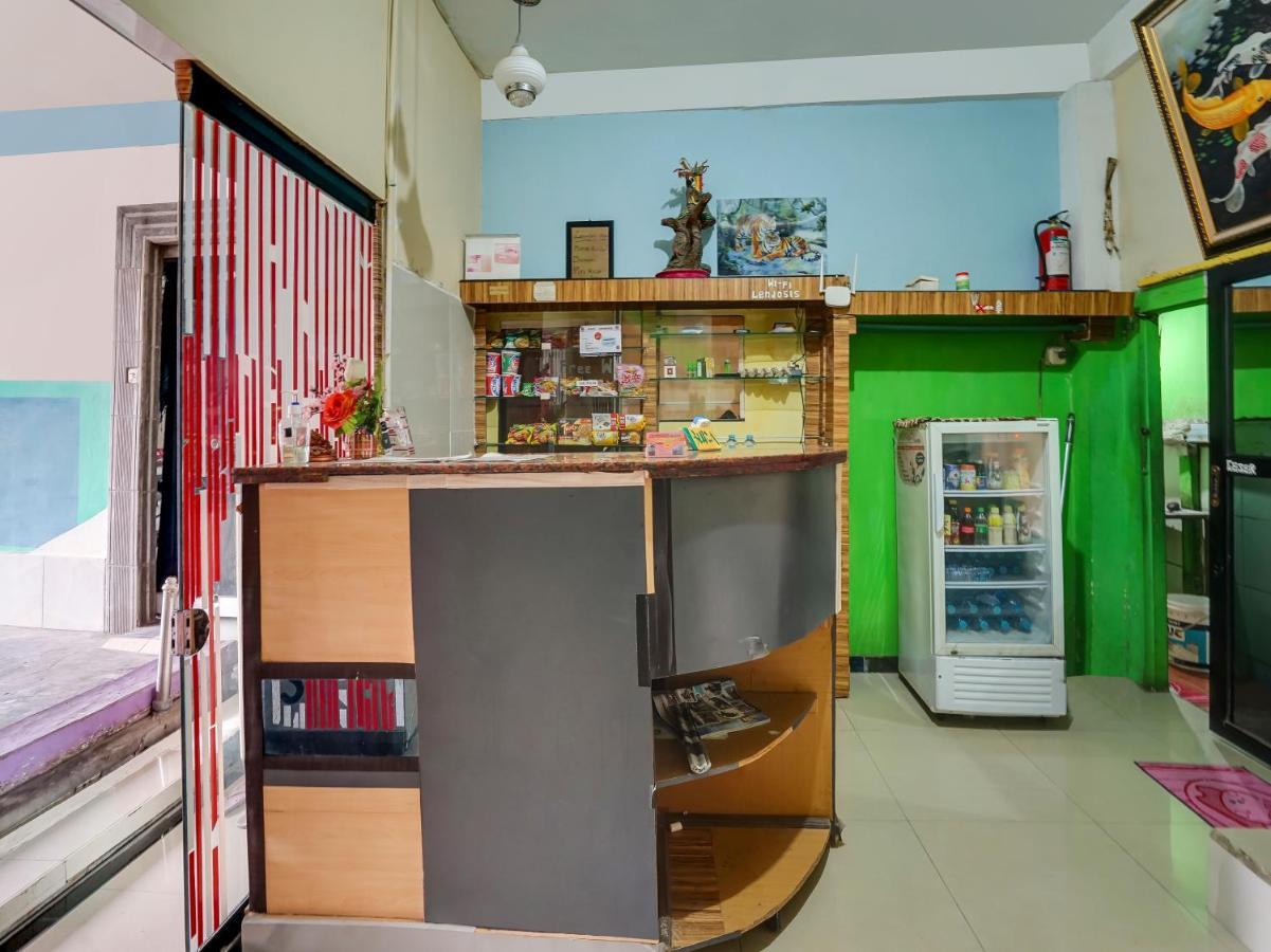 Oyo 90161 Hotel Lendosis Pipa Reja Angkatan 66 Palembang Dış mekan fotoğraf