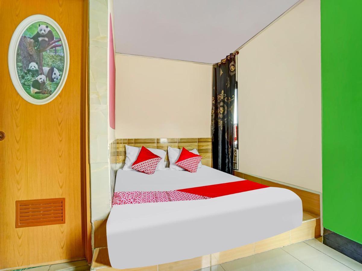 Oyo 90161 Hotel Lendosis Pipa Reja Angkatan 66 Palembang Dış mekan fotoğraf