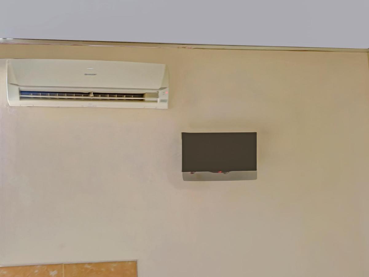 Oyo 90161 Hotel Lendosis Pipa Reja Angkatan 66 Palembang Dış mekan fotoğraf
